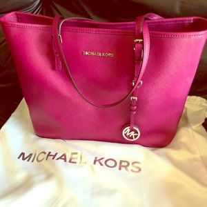 Michael kors handbag